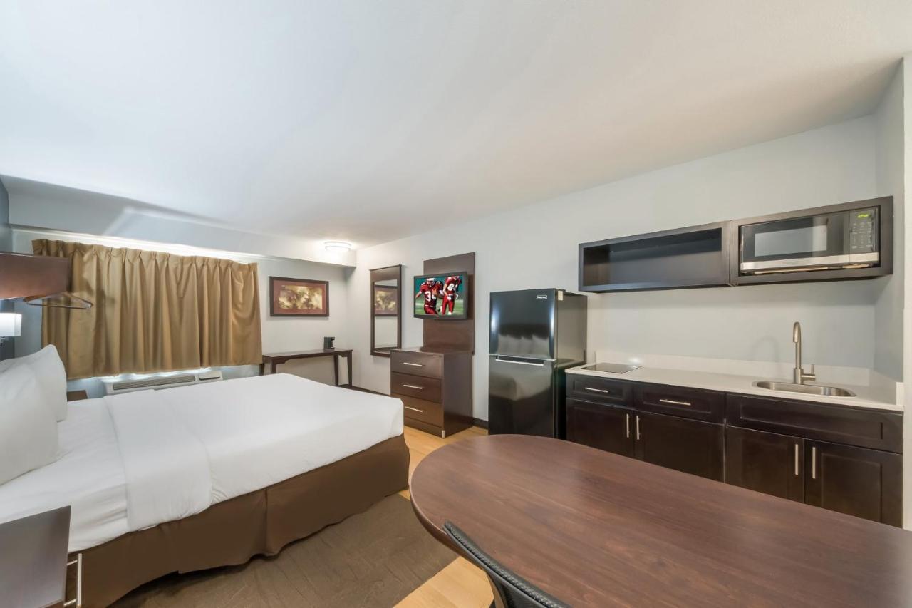 Hometowne Studios By Red Roof San Antonio - Seaworld Northwest Ngoại thất bức ảnh