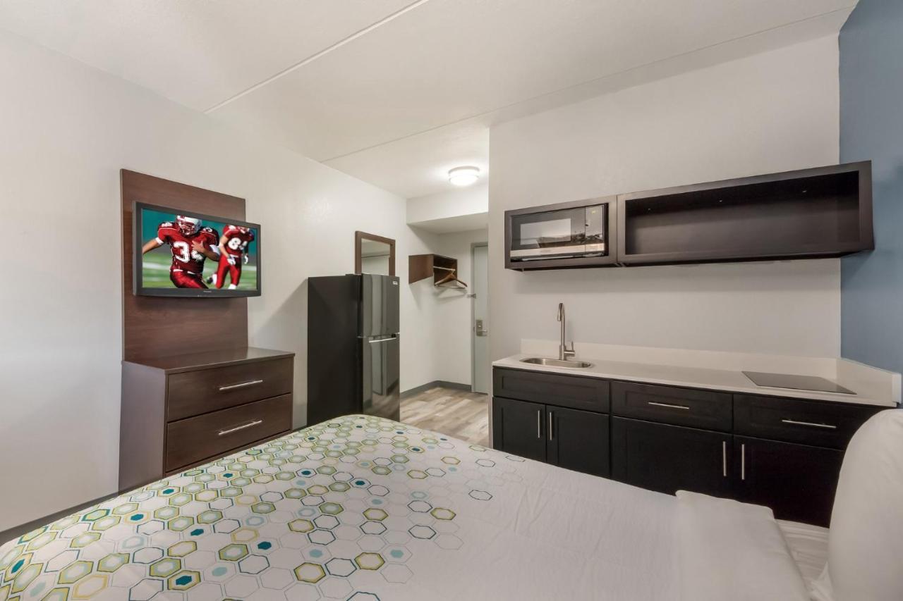 Hometowne Studios By Red Roof San Antonio - Seaworld Northwest Ngoại thất bức ảnh