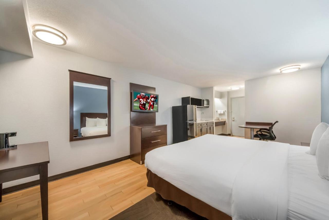 Hometowne Studios By Red Roof San Antonio - Seaworld Northwest Ngoại thất bức ảnh
