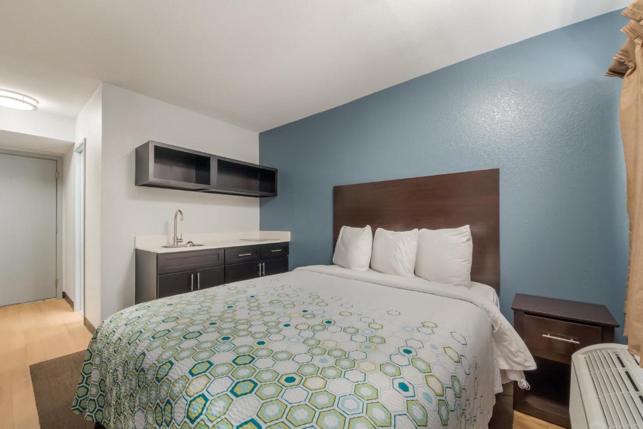 Hometowne Studios By Red Roof San Antonio - Seaworld Northwest Ngoại thất bức ảnh
