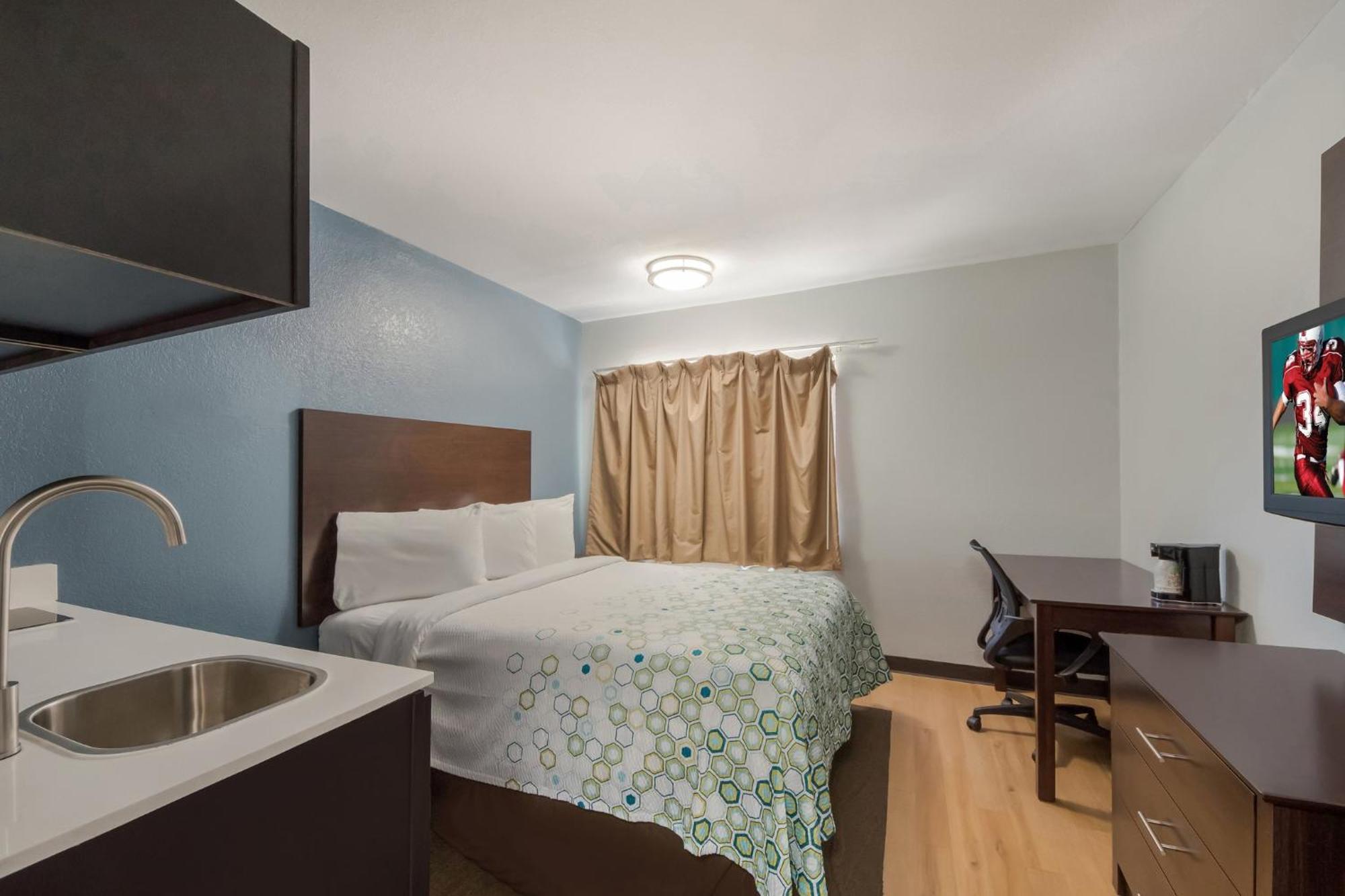 Hometowne Studios By Red Roof San Antonio - Seaworld Northwest Ngoại thất bức ảnh